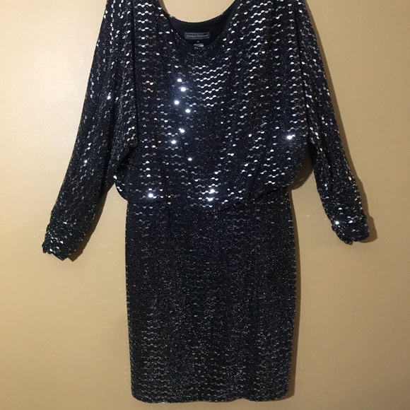 Jessica Howard Metallic black silver dress size 12 dress can fit larger size - Picture 10 of 11